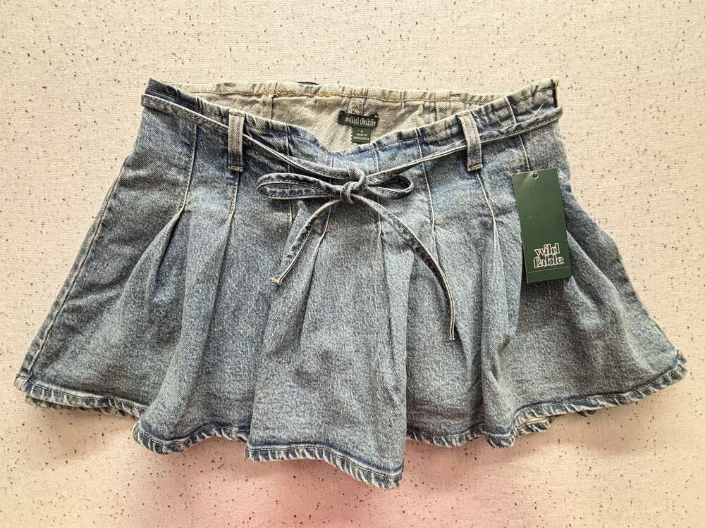 Wild Fable Women's Pleated Denim Skort Light Wash Size 6 NWT Tie Waist Y2K